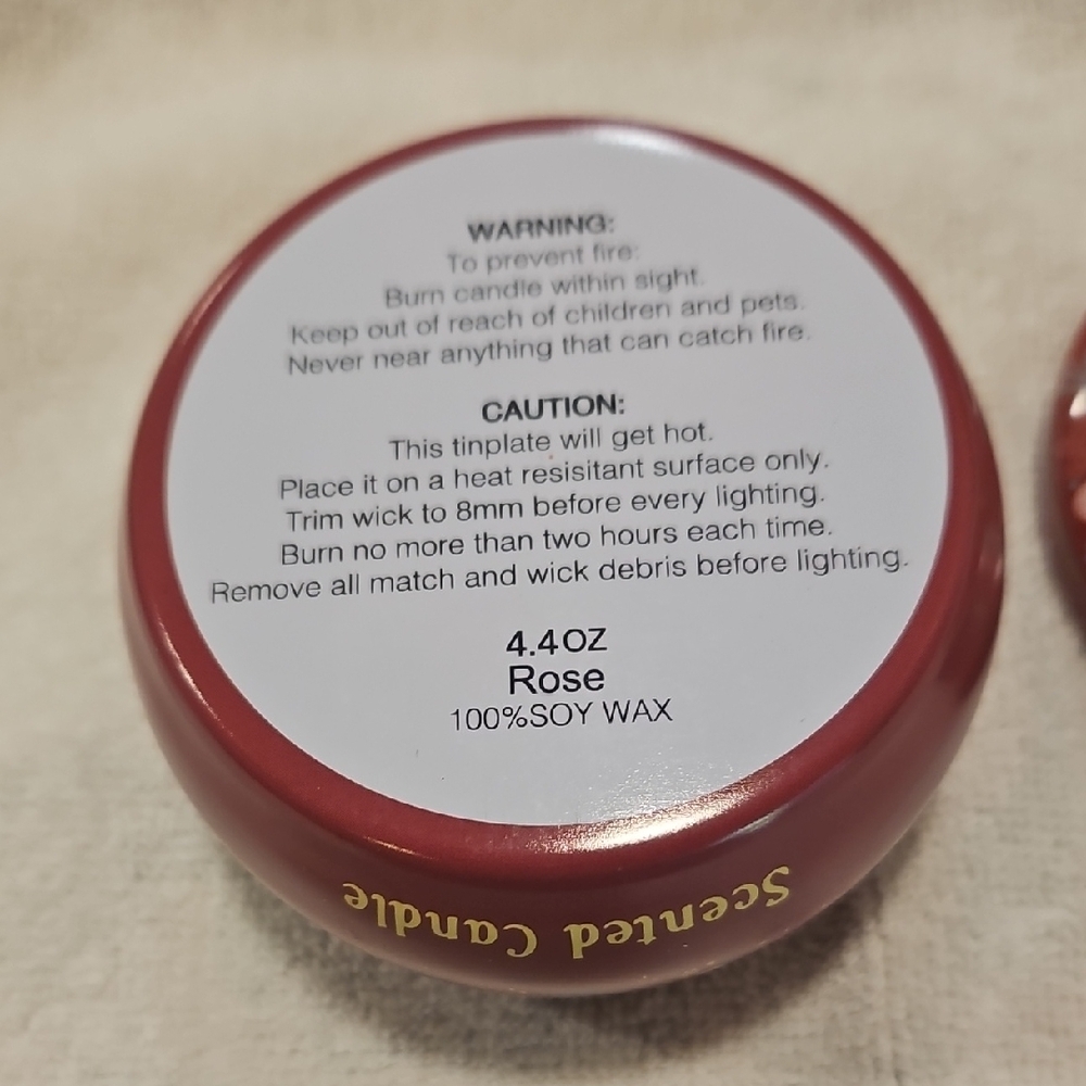 ♥️♥️♥️ Holiday Scented Candle - Red - Picture 5 of 6